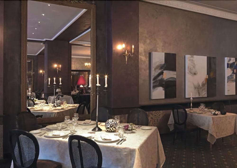 Hotel Le Grand &