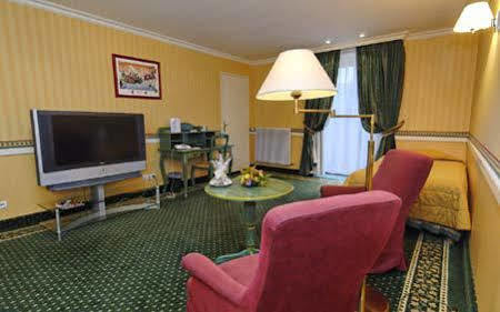 Hotel Le Grand & 4*